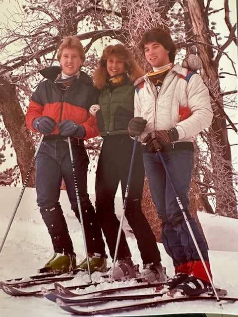 Archive photo of three people standing in ski gear